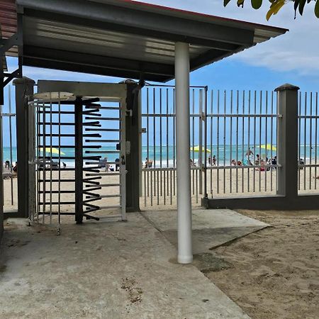 Steps From Foxwoods- Beachfront Retreat With Pools San Juan Luaran gambar