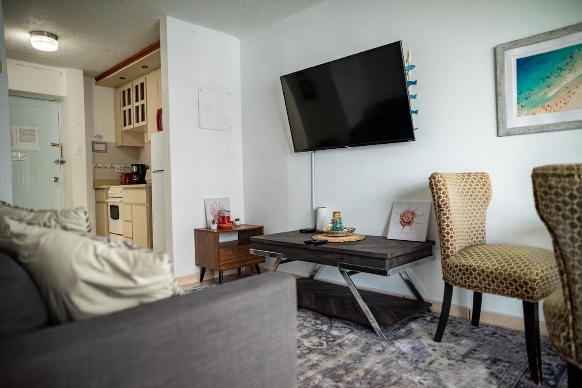 Steps From Foxwoods- Beachfront Retreat With Pools San Juan Luaran gambar